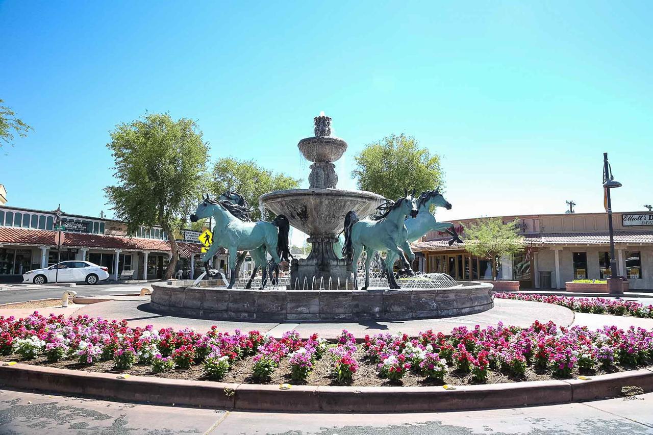 Historic Oldtown Plaza 201 *
